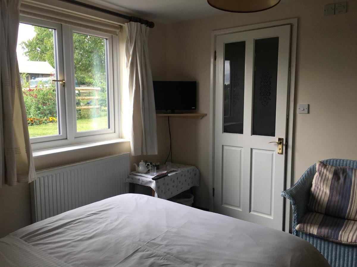 Grove Farm B&B Leominster Ngoại thất bức ảnh